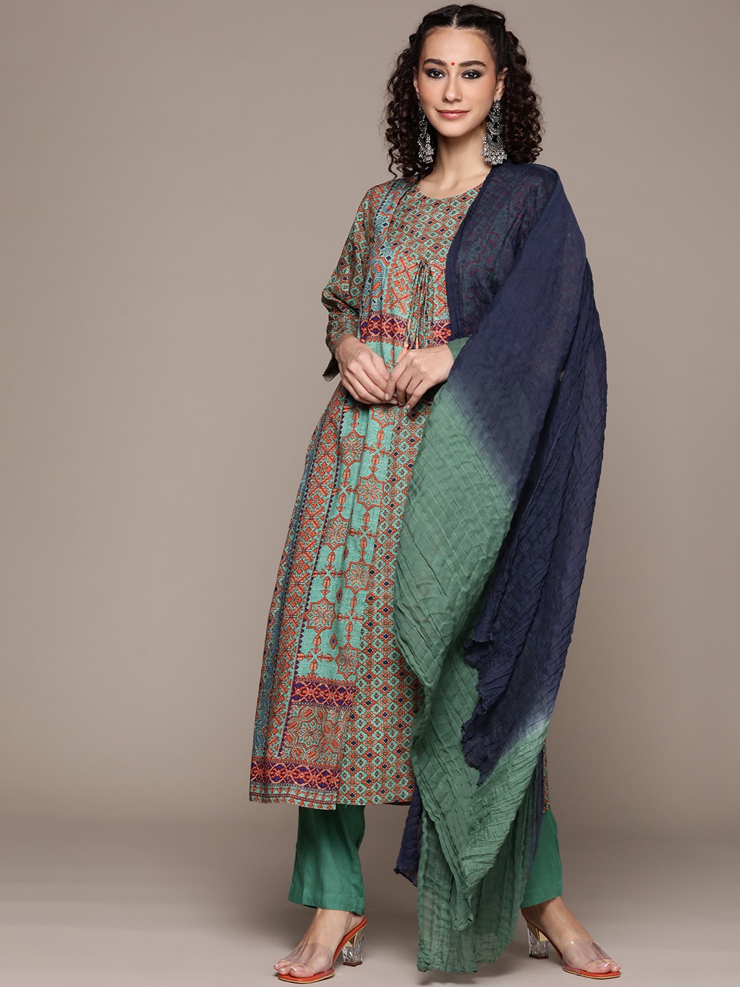 

aarke Ritu Kumar Women Green Ethnic Motifs Printed Regular Kurta with Trousers & With Dupatta