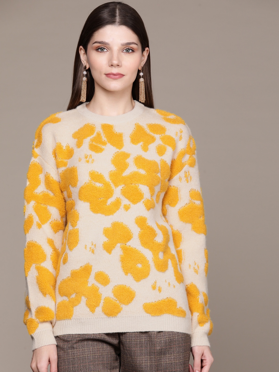 

Label Ritu Kumar Women Yellow & Beige Cable Knit Printed Pullover