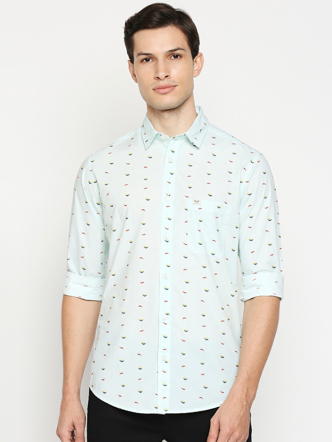 

Mufti Men Green Slim Fit Opaque Printed Pure Cotton Casual Shirt
