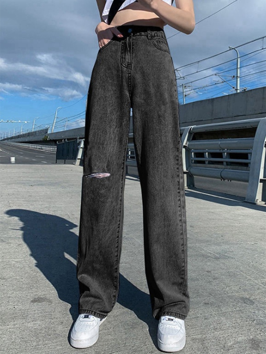 

URBANIC Women Black Cotton Wide Leg High-Rise Slash Knee Jeans