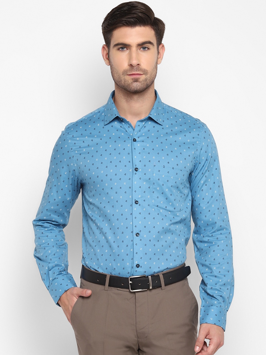 

Turtle Men Blue Slim Fit Opaque Printed Formal Shirt