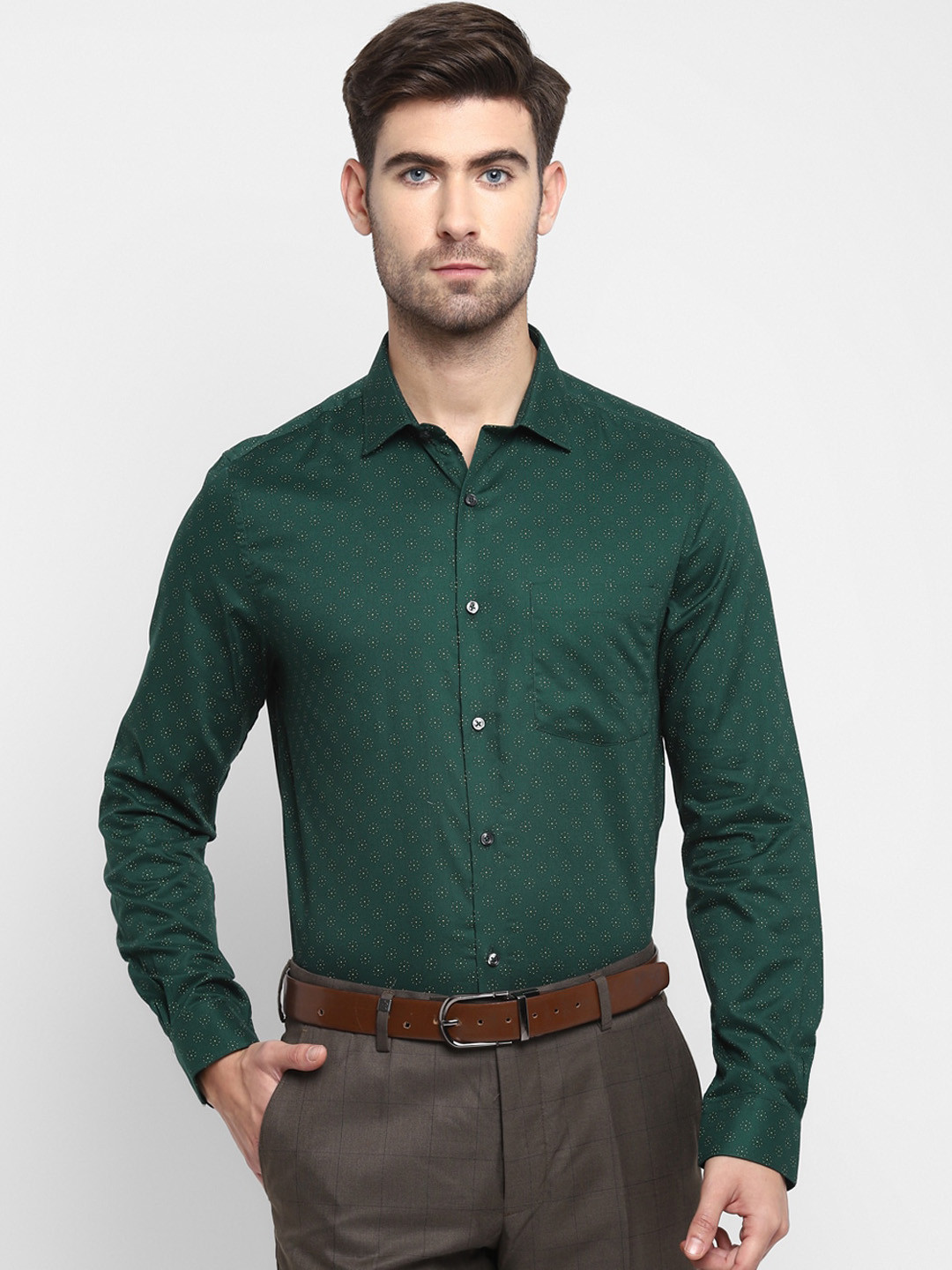 

Turtle Men Green Slim Fit Opaque Printed Cotton Formal Shirt