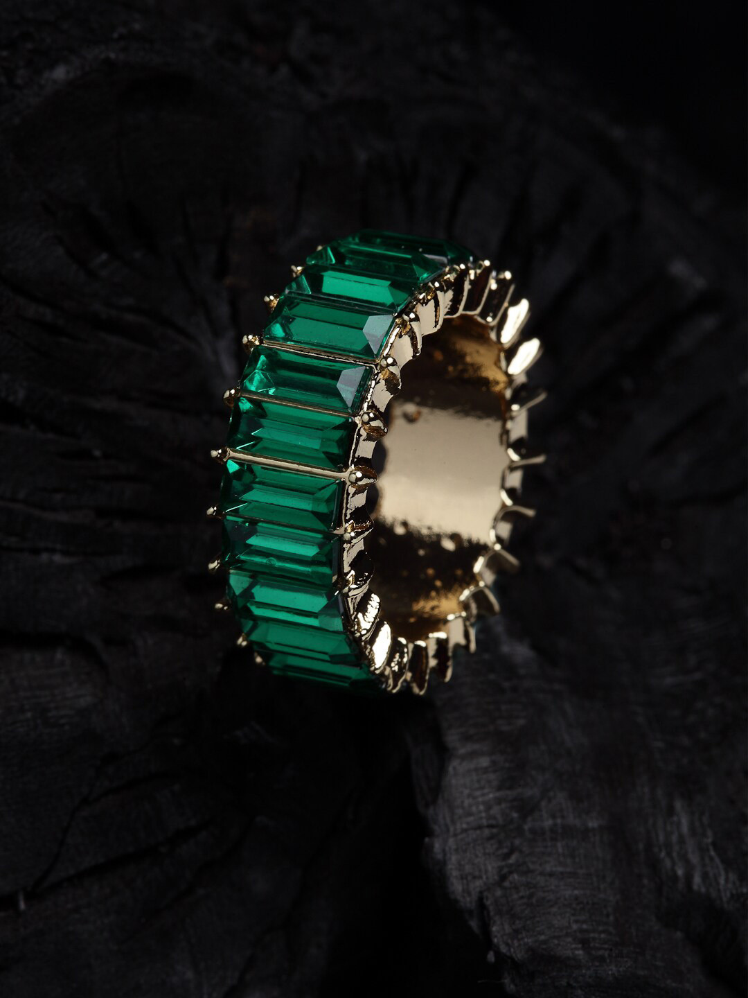 

VOGUE PANASH Women Gold Plated Green Stone Studded Finger Ring