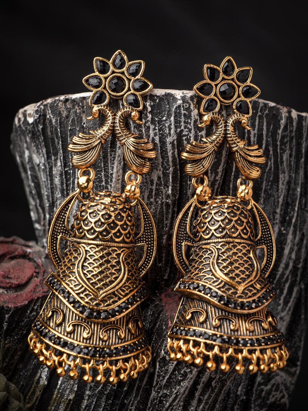 

MORKANTH JEWELLERY Woman Black & Gold Contemporary Jhumkas Earrings