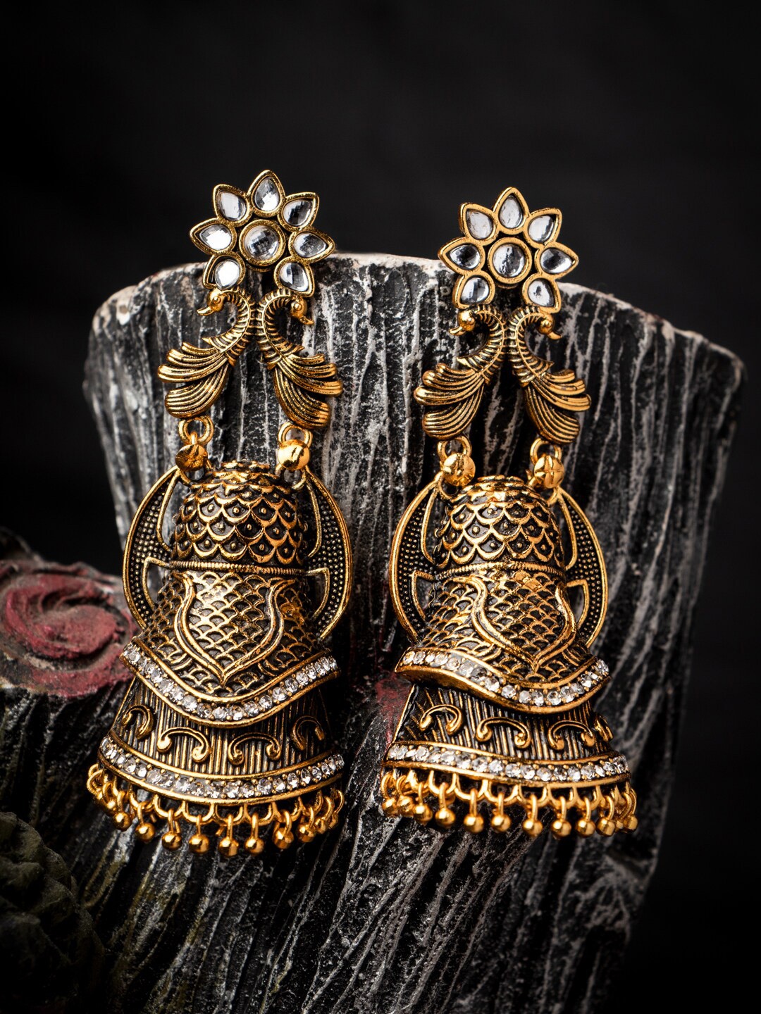 

MORKANTH JEWELLERY White & Gold-Toned Dome Shaped Jhumka Earrings
