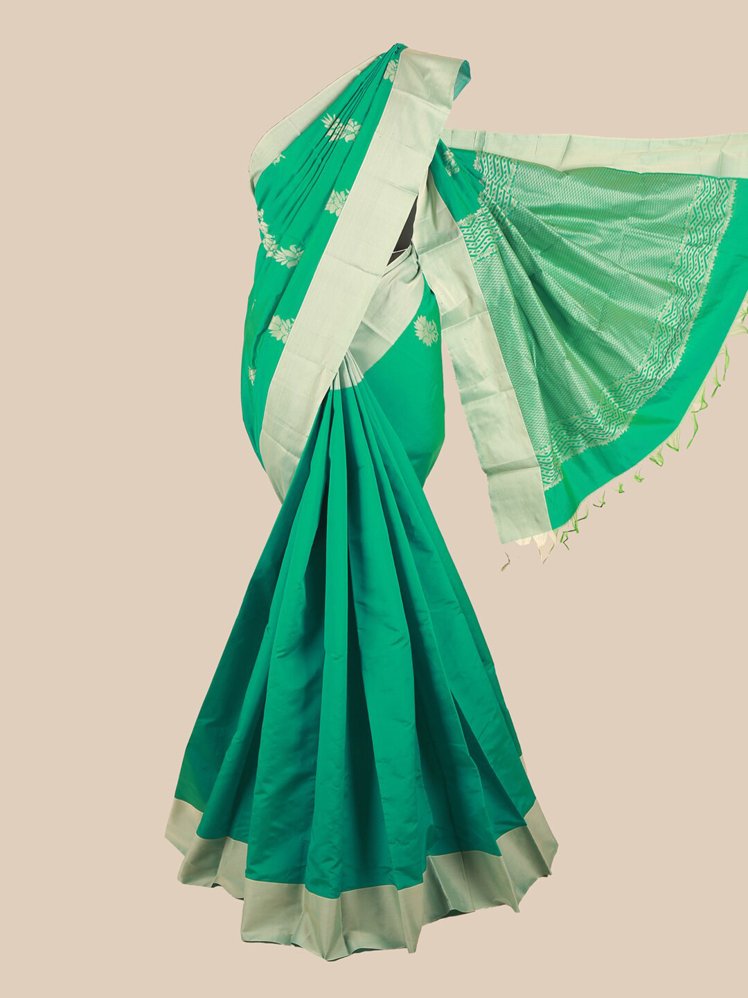 

Pothys Green & Silver-Toned Floral Silk Cotton Saree