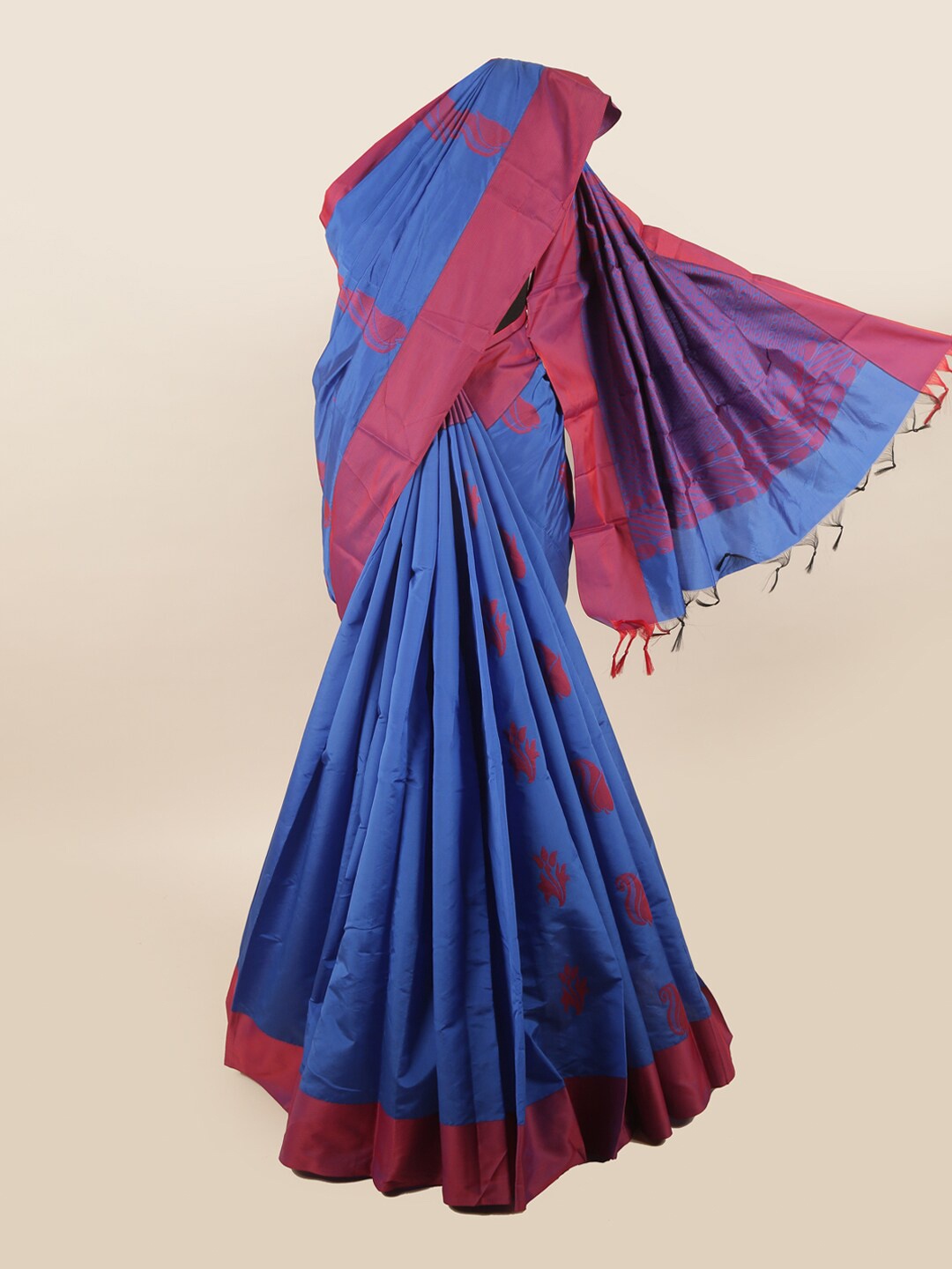 

Pothys Blue & Magenta Ethnic Motifs Silk Cotton Saree