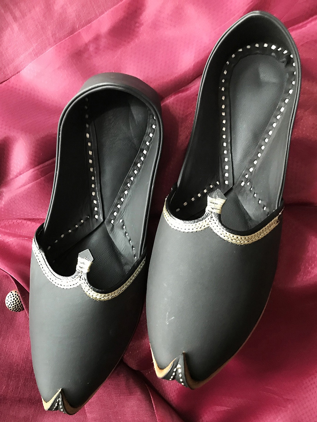 

Hulya Men Black Leather Mojaris