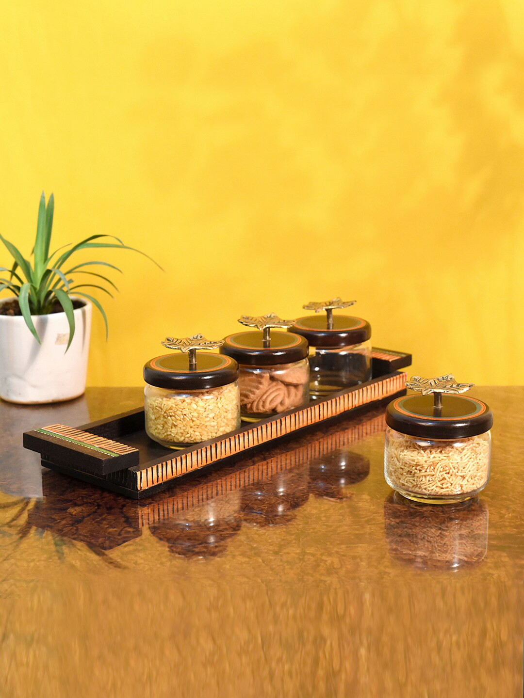

AAKRITI ART CREATIONS Handcrafted Tray With 4 Glass Jar, Brown