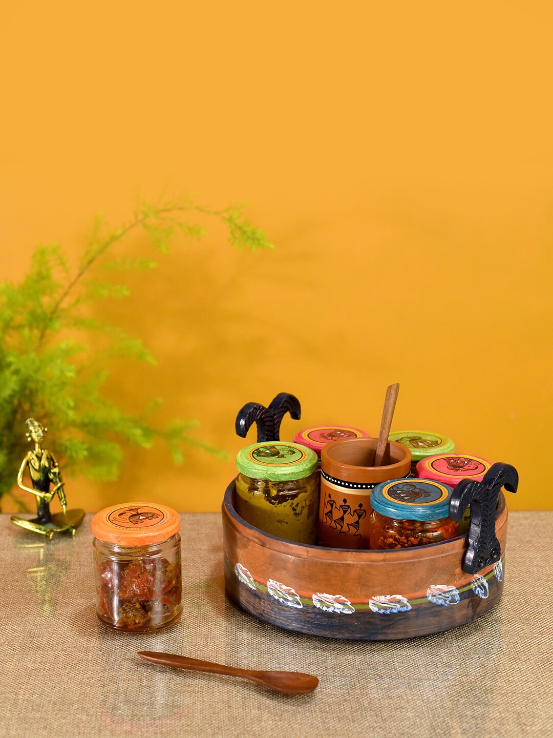 

AAKRITI ART CREATIONS Tray With Earthen Spoon Holder, Brown