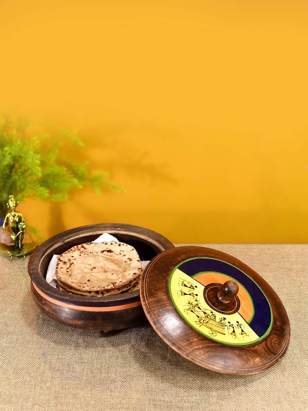 

AAKRITI ART CREATIONS Brown & Yellow Handcrafted Mango Wood Casserole