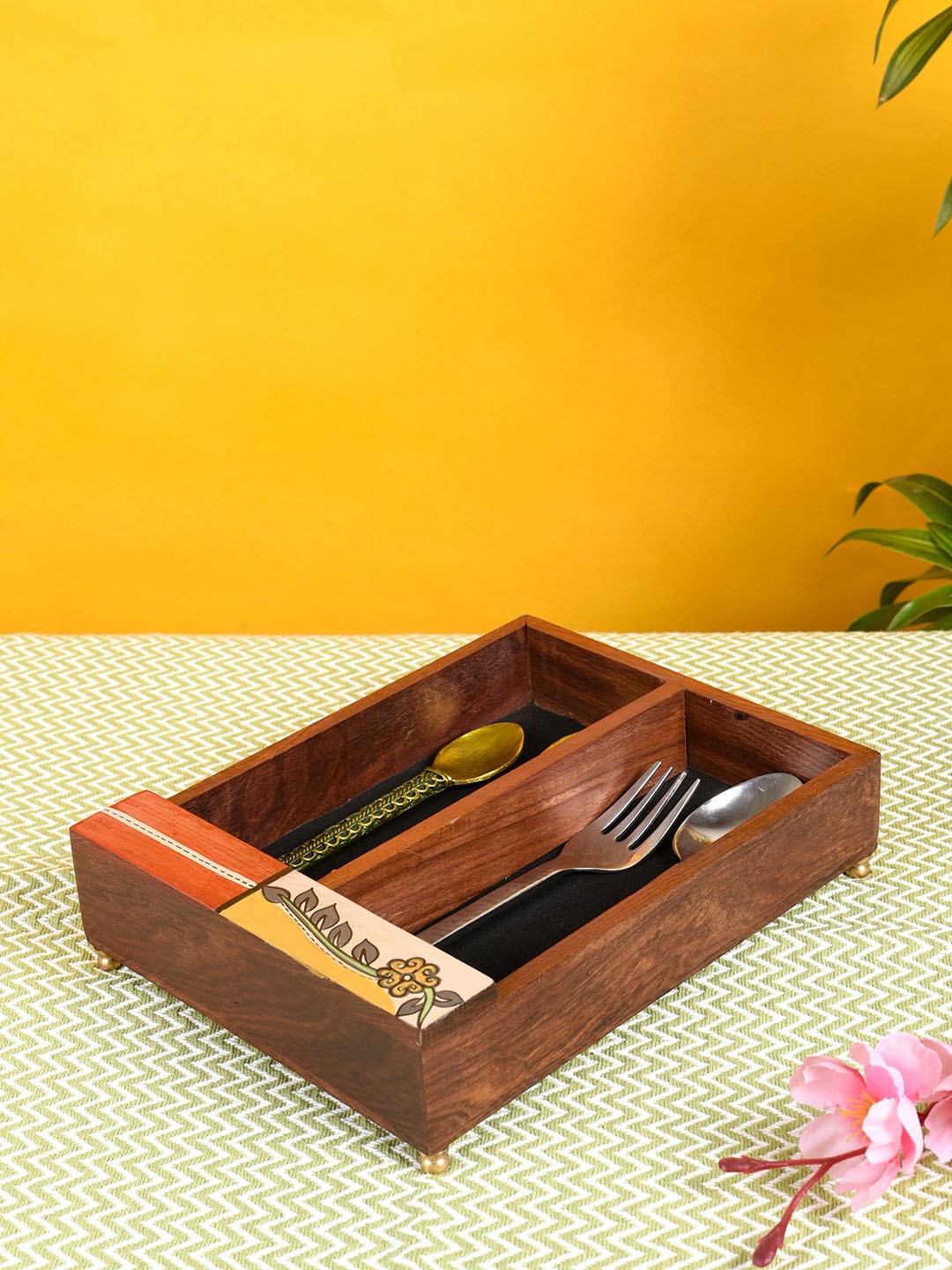 

AAKRITI ART CREATIONS Handcrafted Cutlery Holder, Brown