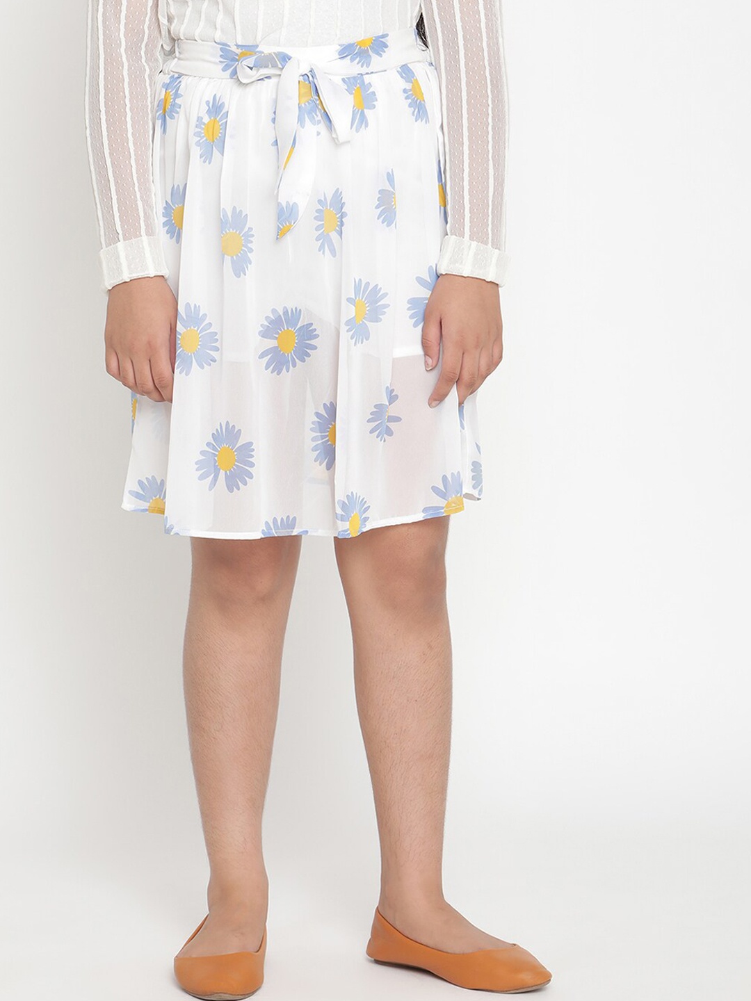 

Stuffie Land Girls White & Blue Floral printed Knee Length Georgette Flared Skirt