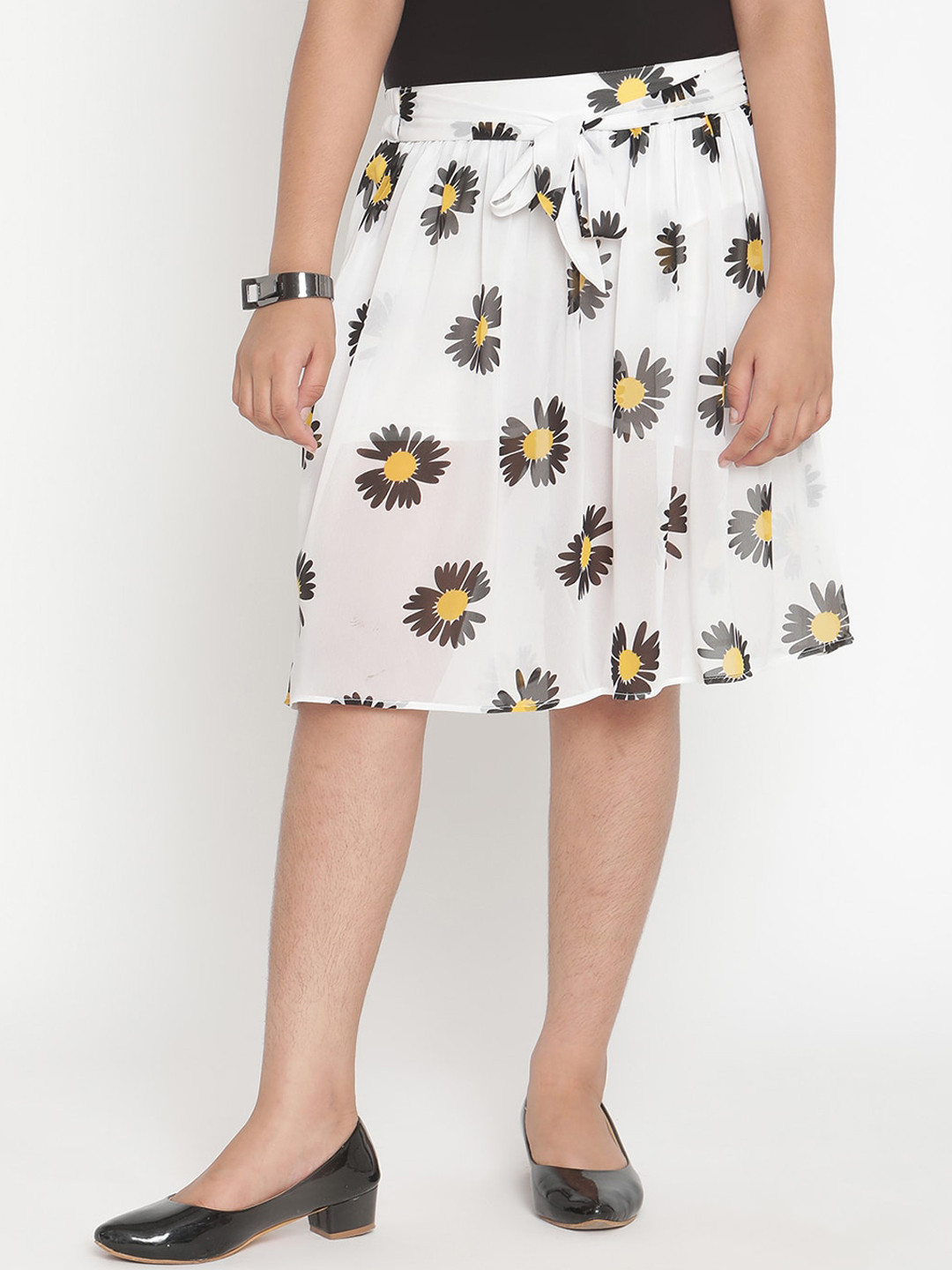 

Stuffie Land Girls White & Black Floral Printed Skirt
