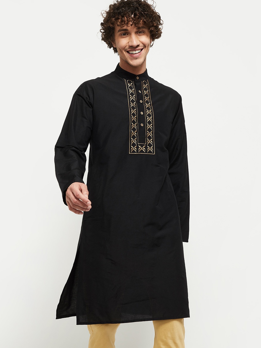 

max Men Black Geometric Yoke Design Thread Work Kurta