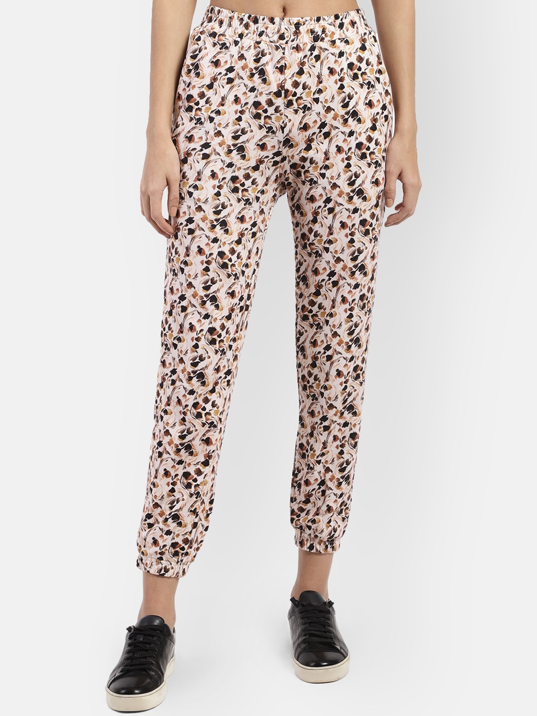 

R26 Women Cream-Coloured & Beige Printed Cotton Joggers