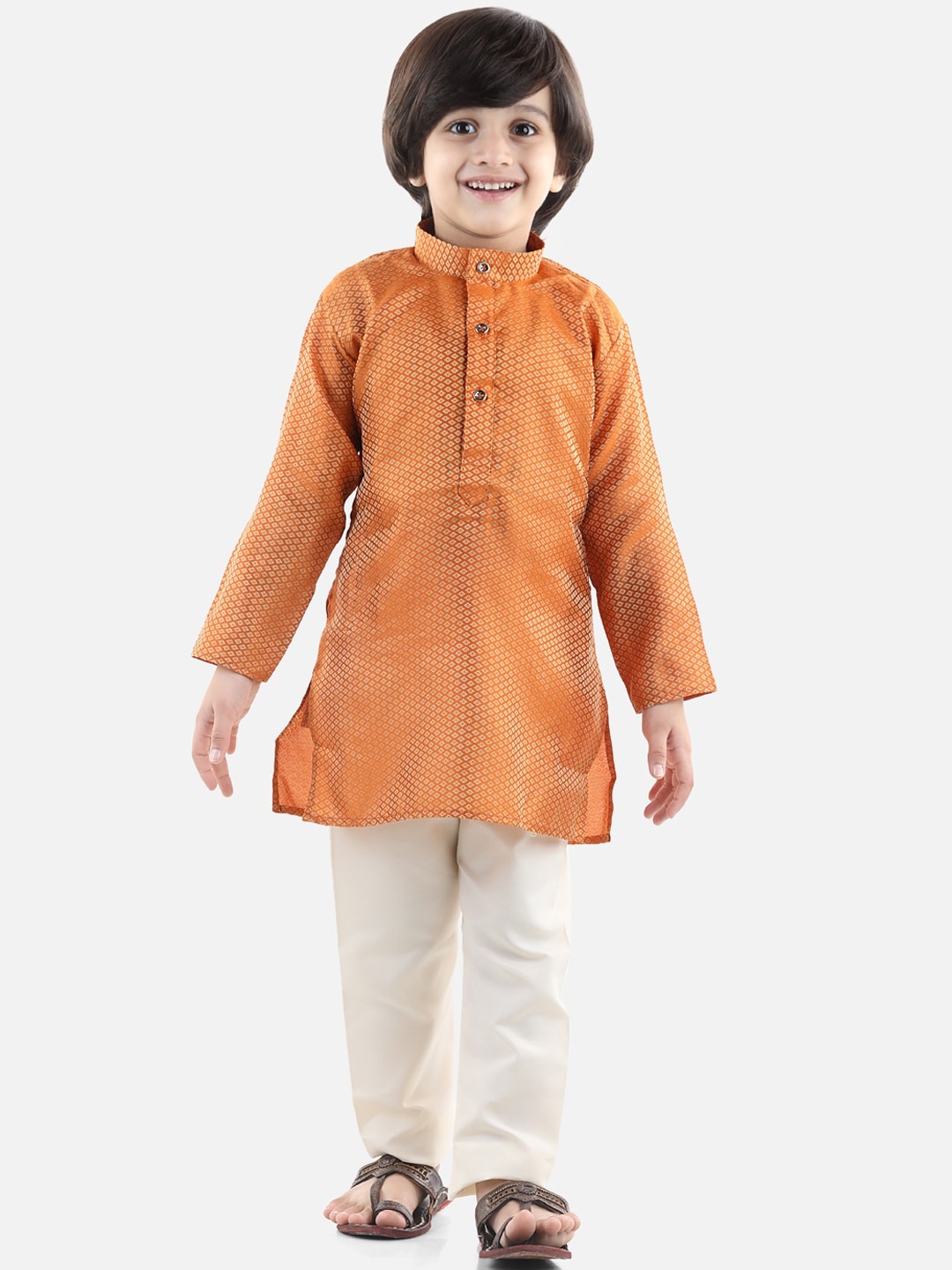 

BownBee Boys Orange & White Woven Designed Regular Kurta with Pyjamas