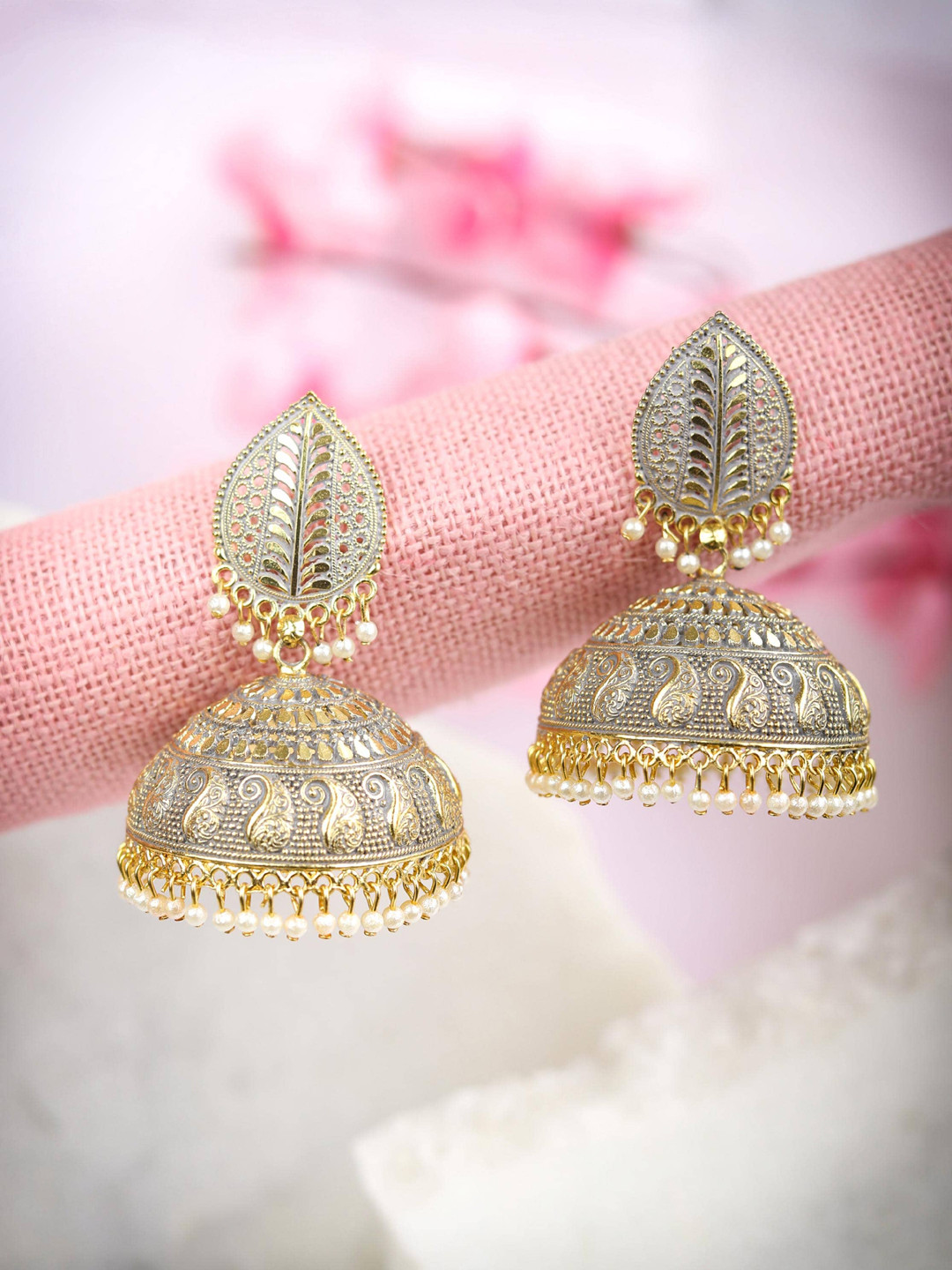 

Priyaasi Gold-Plated & White Dome Shaped Jhumka Earrings