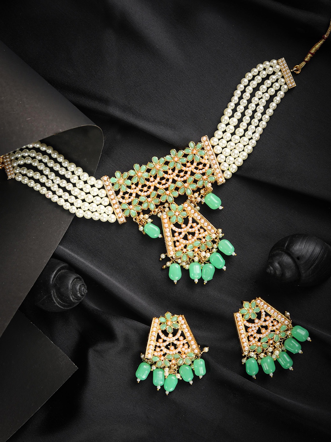 

Priyaasi Gold-Plated Green Stone-Studded & Pearl Beaded Handcrafted Jewellery Set