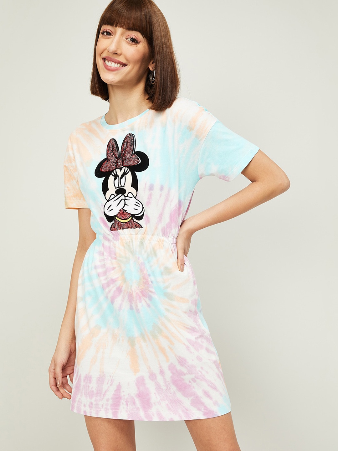 

Ginger by Lifestyle Off White Minnie Mouse Featured T-shirt Dress