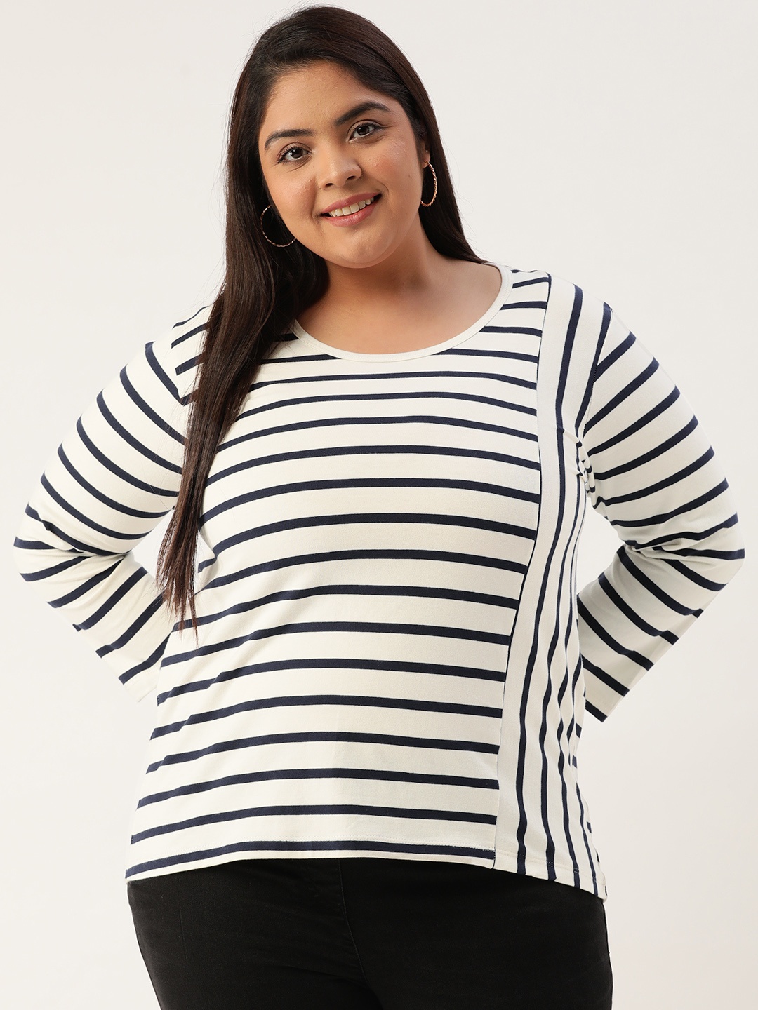 

Rute Plus Size Women White & Black Printed Monochrome T-shirt