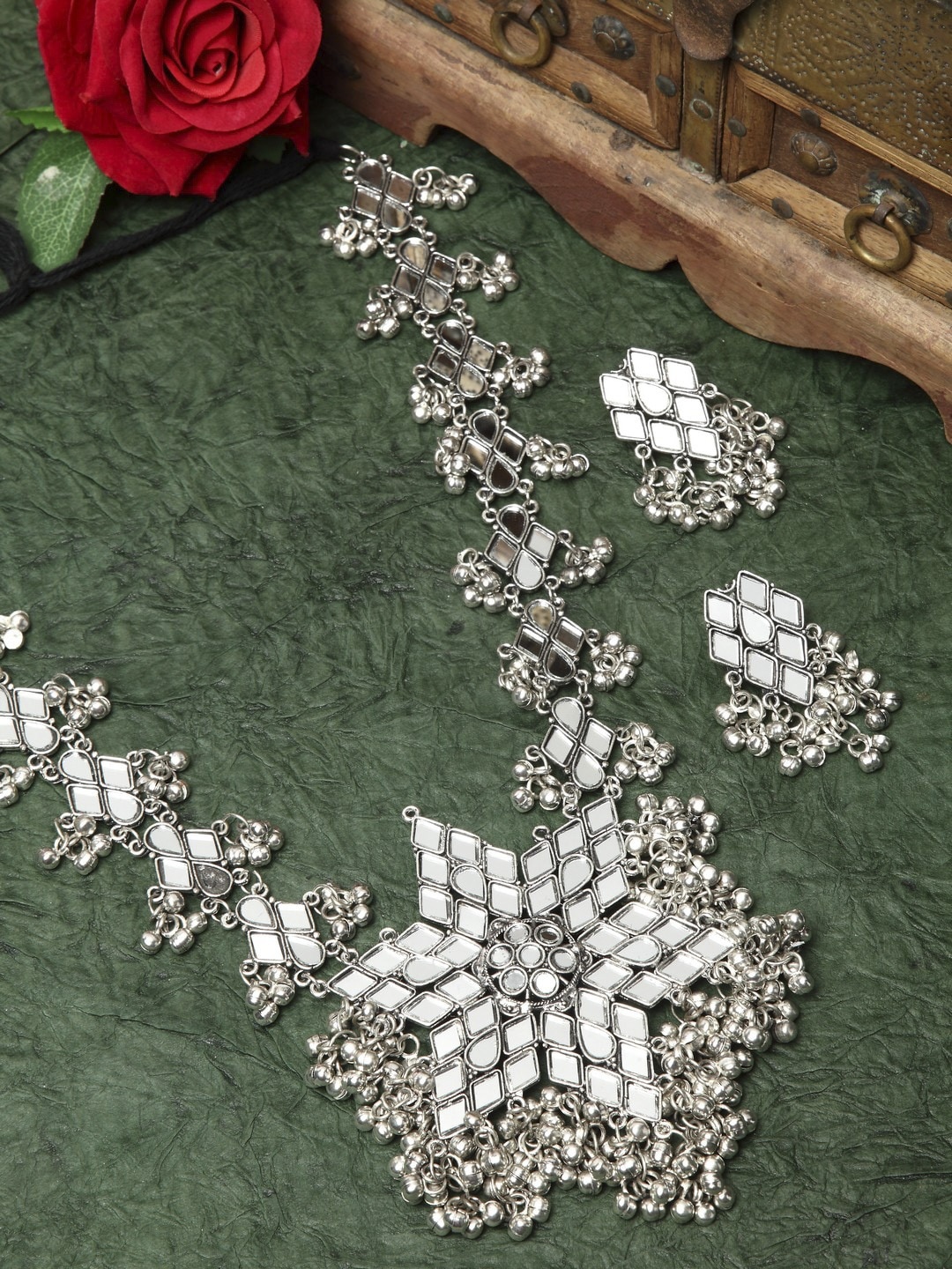 

Moedbuille Oxidised Silver-Plated Handcrafted Tasseled Jewellery Set