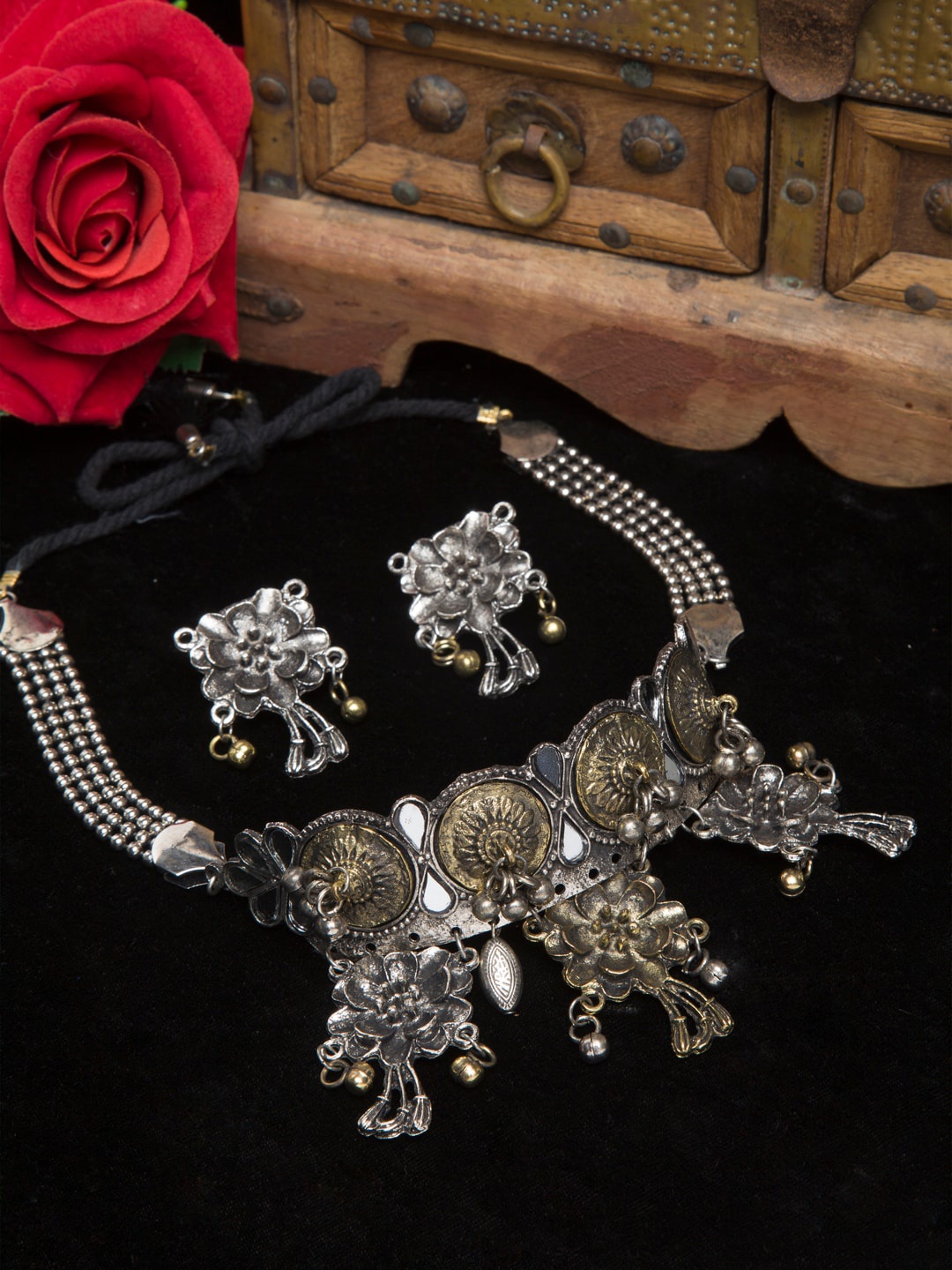 

Moedbuille Oxidised Silver-Plated Handcrafted Jewellery Set