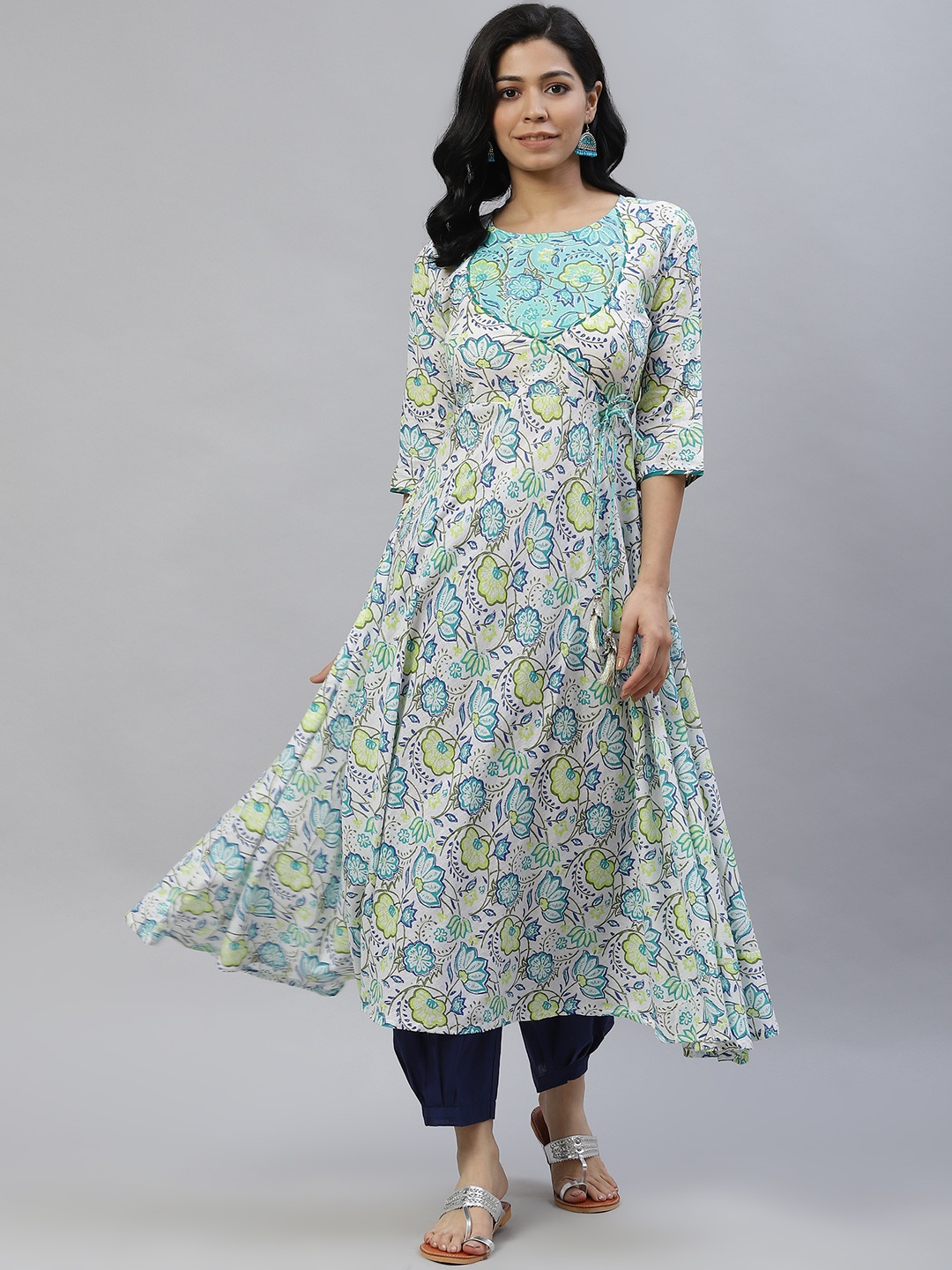 

Laado - Pamper Yourself Women Green Floral Printed Kurta