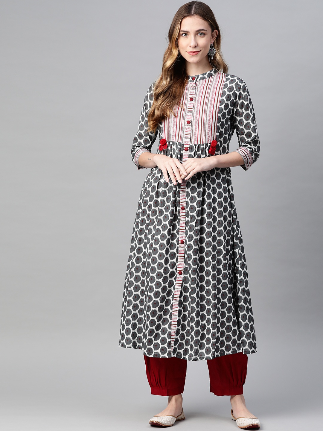 

Laado - Pamper Yourself Women Grey Geometric Printed Kurta