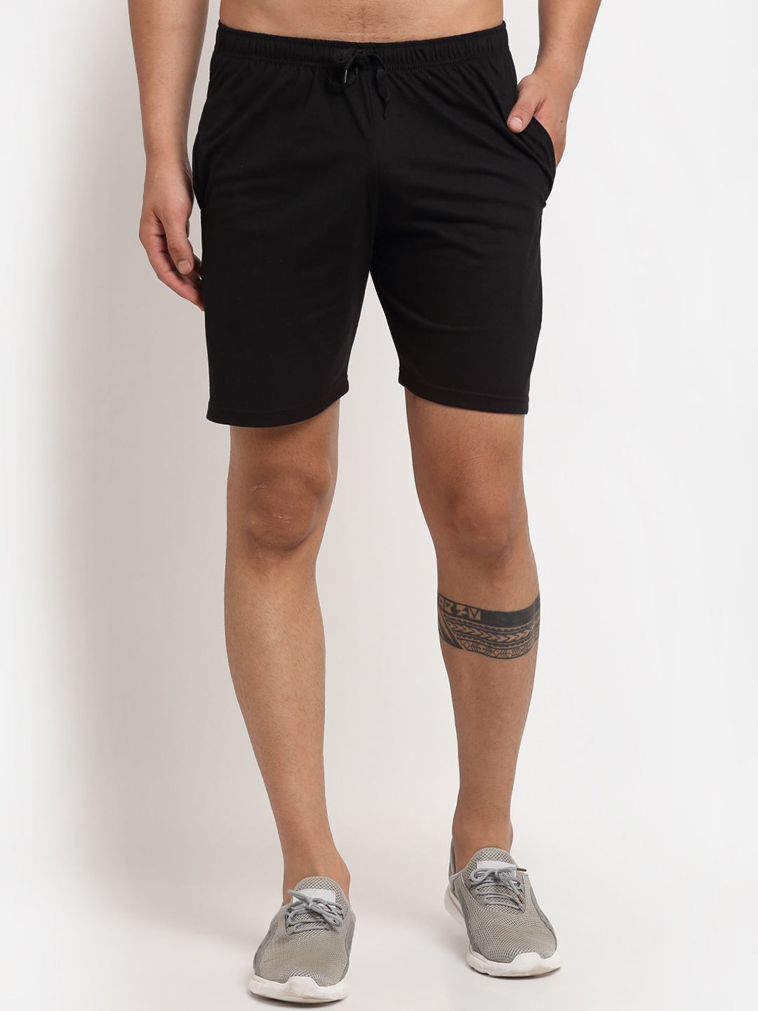 MACK JONNEY Men Black Solid Sports Shorts
