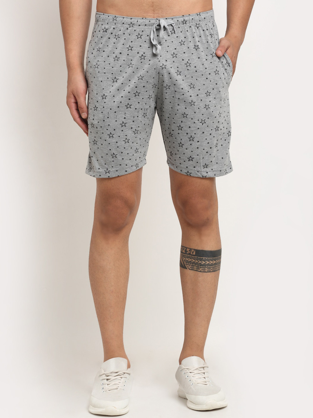 

MACK JONNEY Men Grey & Black Conversational Printed Regular Shorts