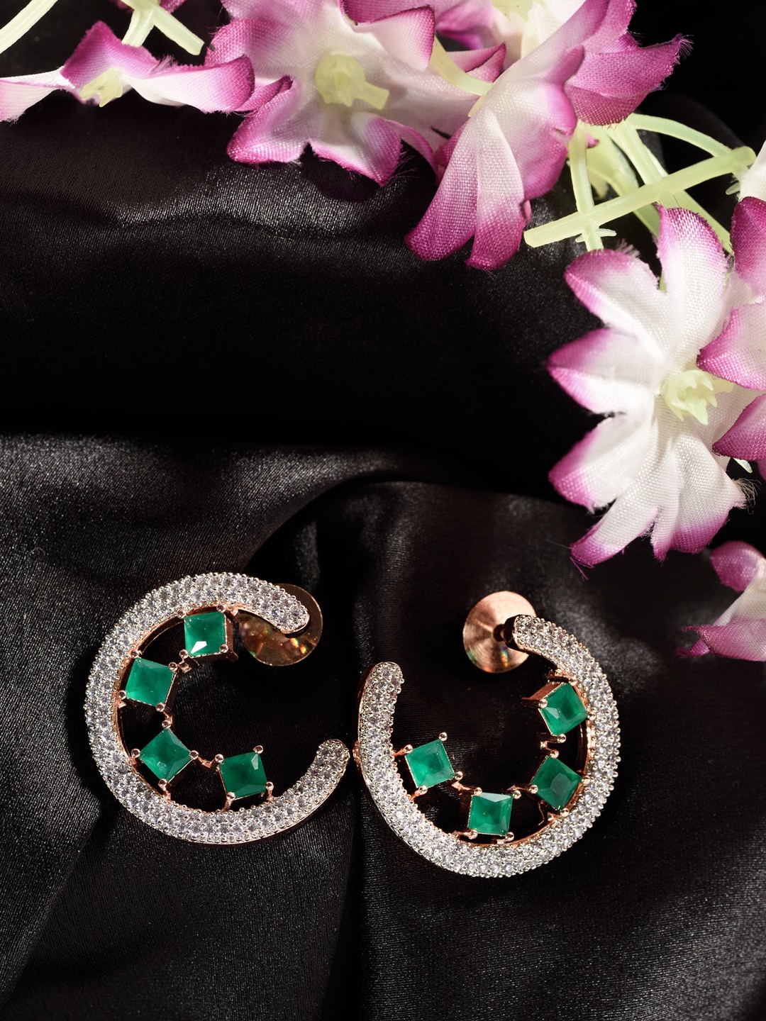 

Saraf RS Jewellery Green Circular Half Hoop Earrings