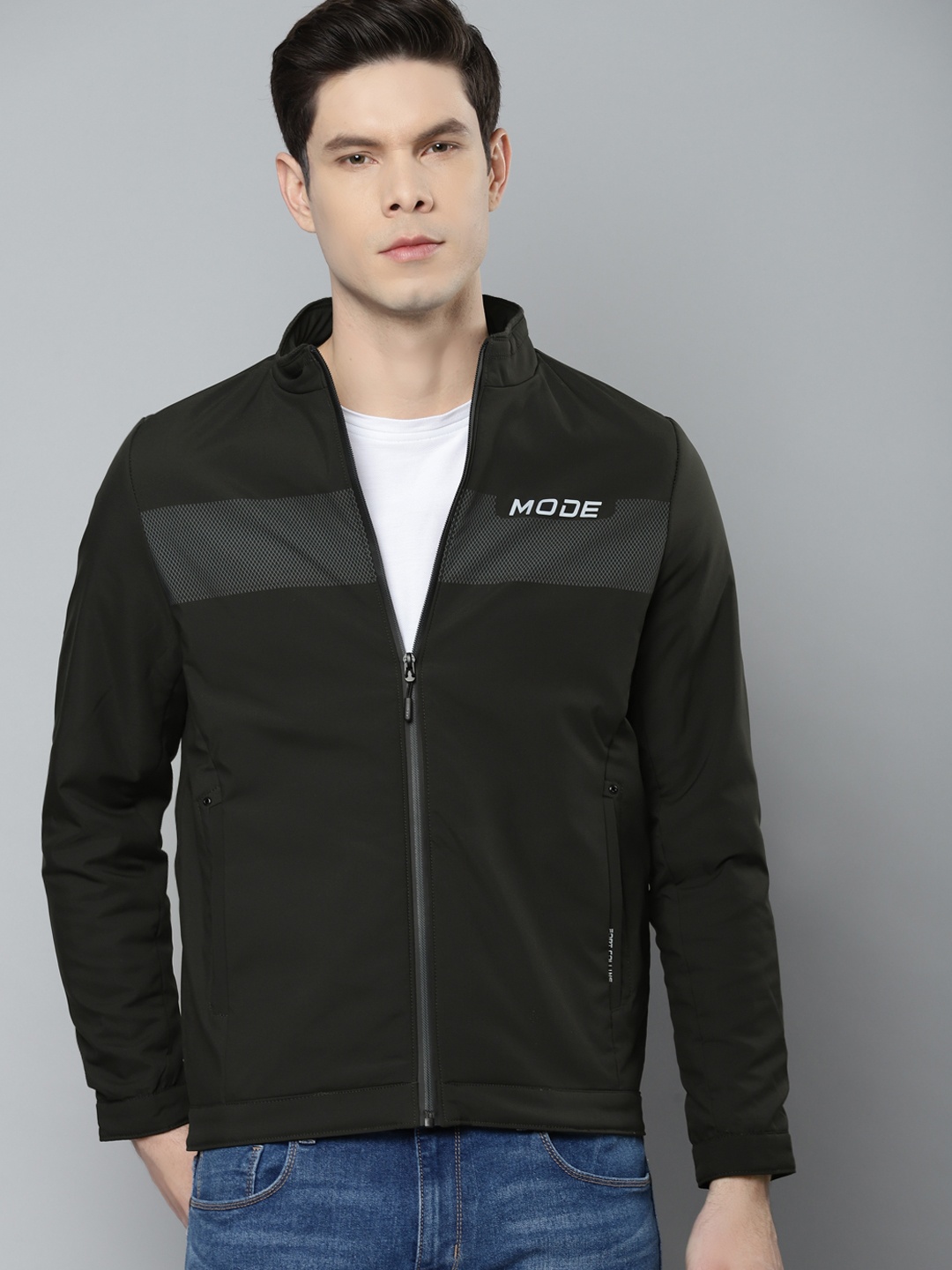 

Fort Collins Men Olive Green Solid Padded Jacket