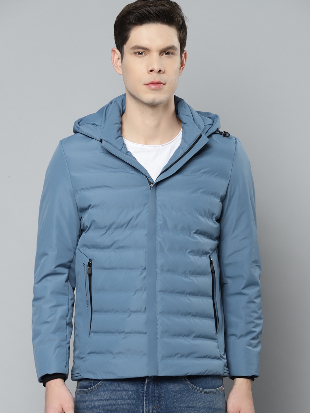 

Fort Collins Men Blue Solid Hooded Padded Jacket