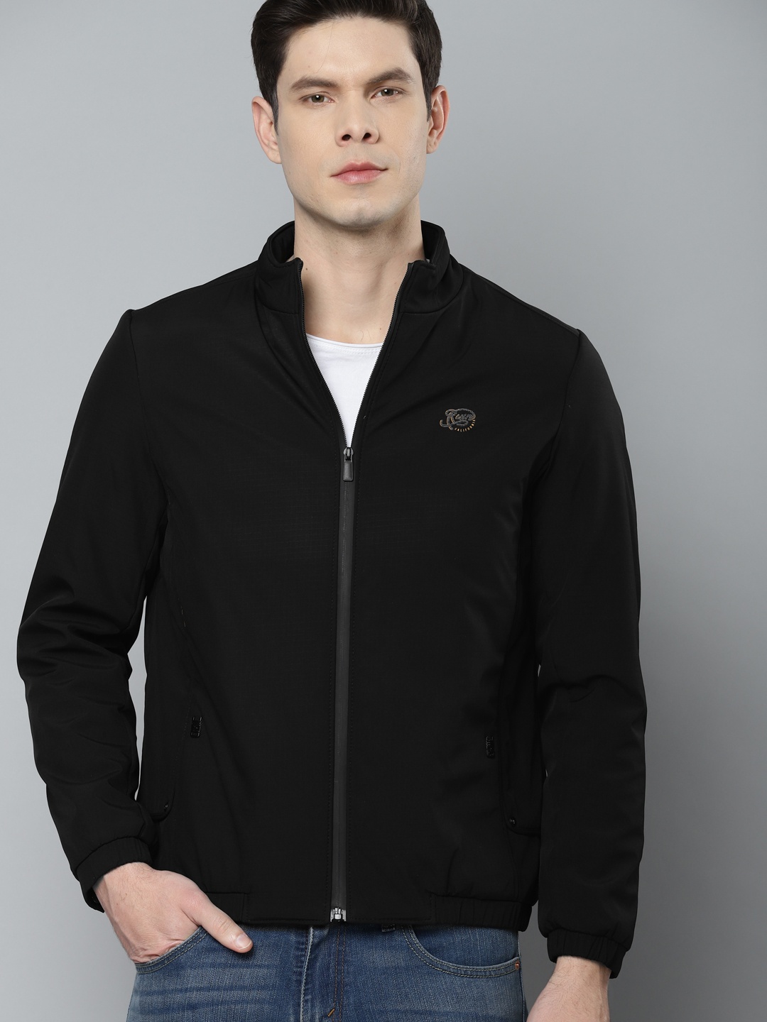 

Fort Collins Men Black Solid Tailored Jacket