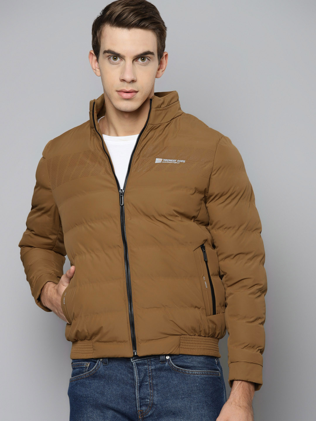 

Fort Collins Men Brown Solid Lightweight Padded Jacket