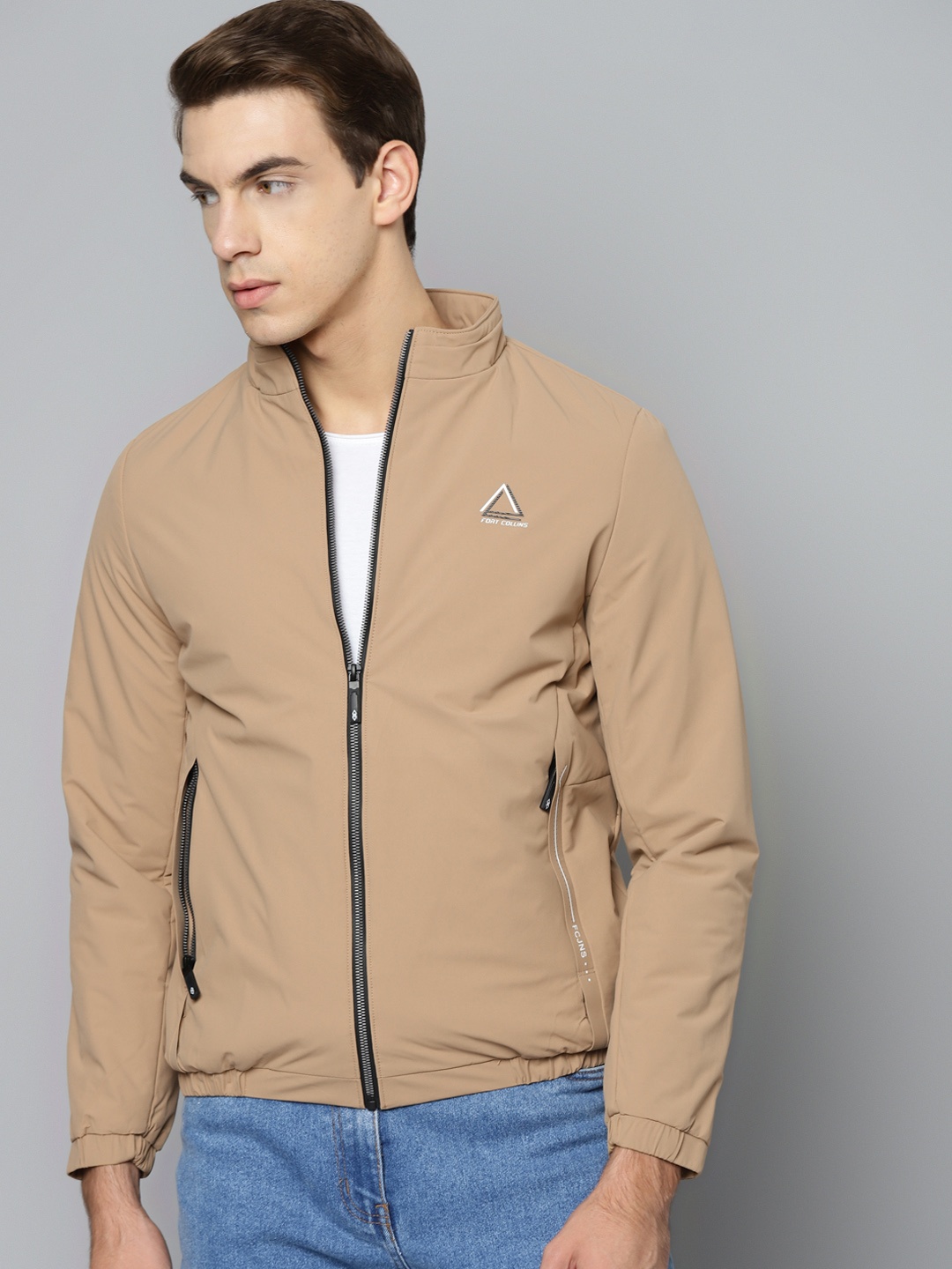 

Fort Collins Men Beige Solid Lightweight Padded Jacket