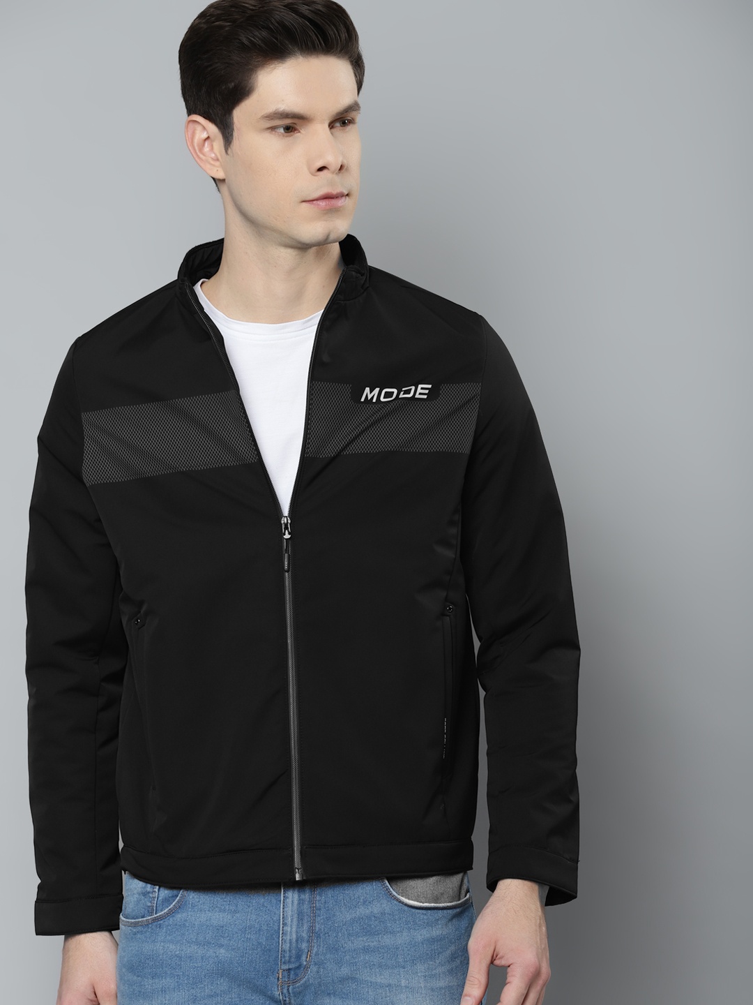 

Fort Collins Men Black Solid Padded Jacket