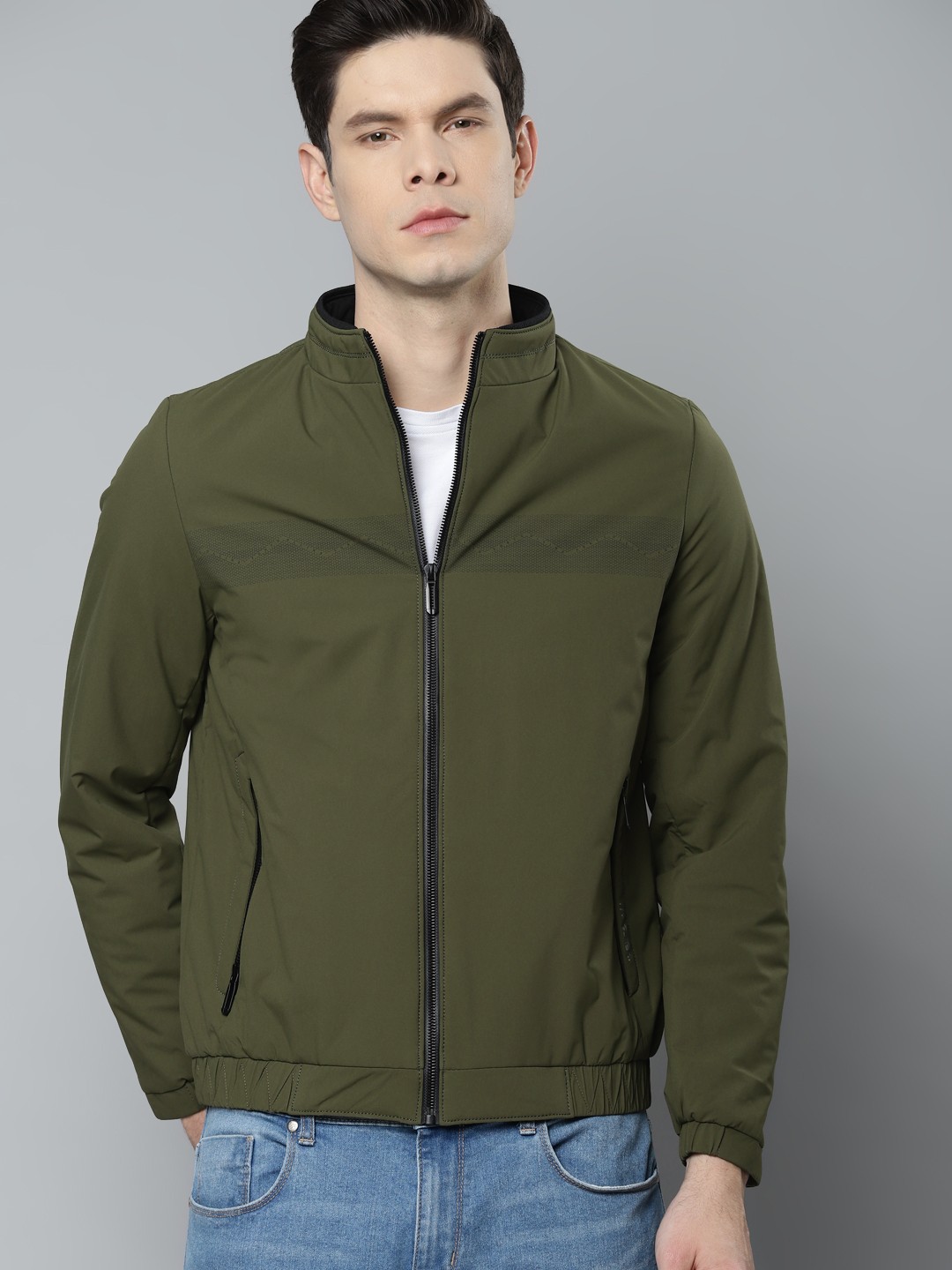 

Fort Collins Men Olive Green Solid Bomber Jacket