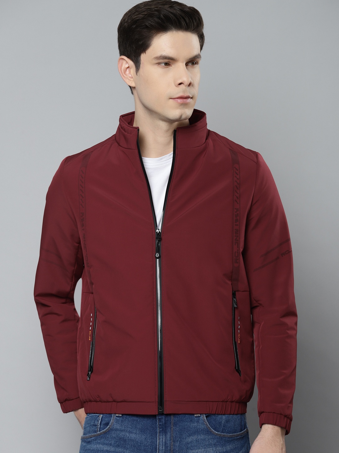 

Fort Collins Men Maroon Solid Padded Jacket
