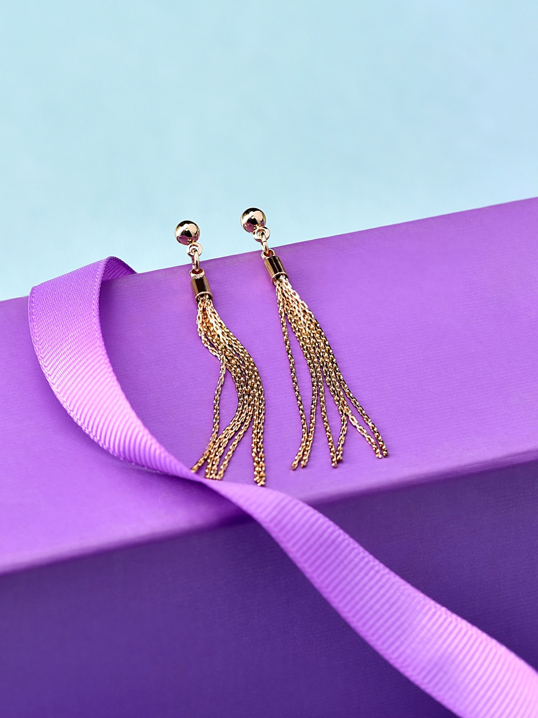 

Accessorize London Women Slinky Chain Drop Earrings, Gold