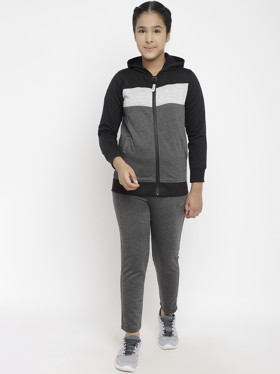 

CHIMPRALA Girls Black & Grey Colourblocked Comfort-Fit Cotton Tracksuit