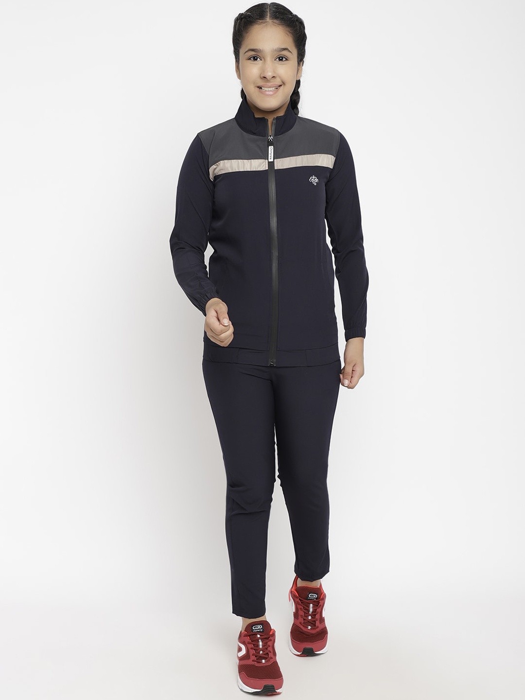 

CHIMPRALA Girls Grey Solid Tracksuit