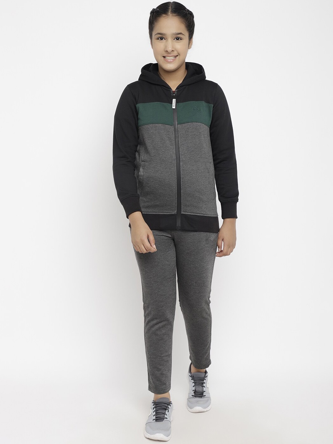 

CHIMPRALA Girls Green & Grey Colourblocked Cotton Tracksuit