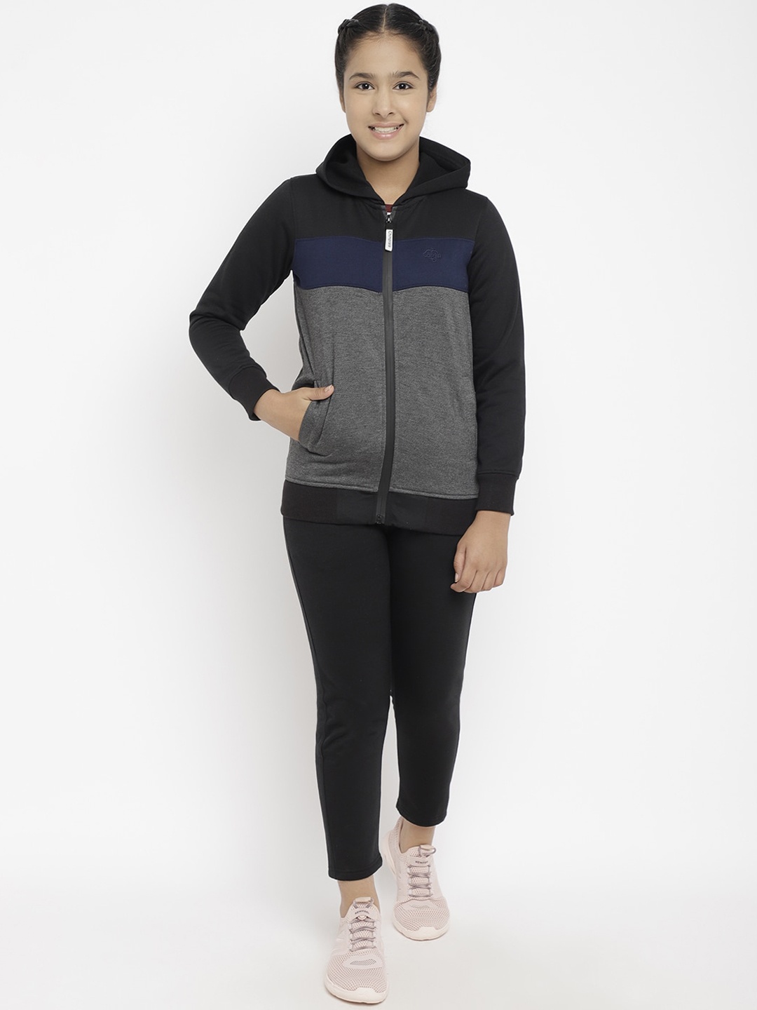 

CHIMPRALA Girls Black & Navy Blue Comfort-Fit Hooded Tracksuit