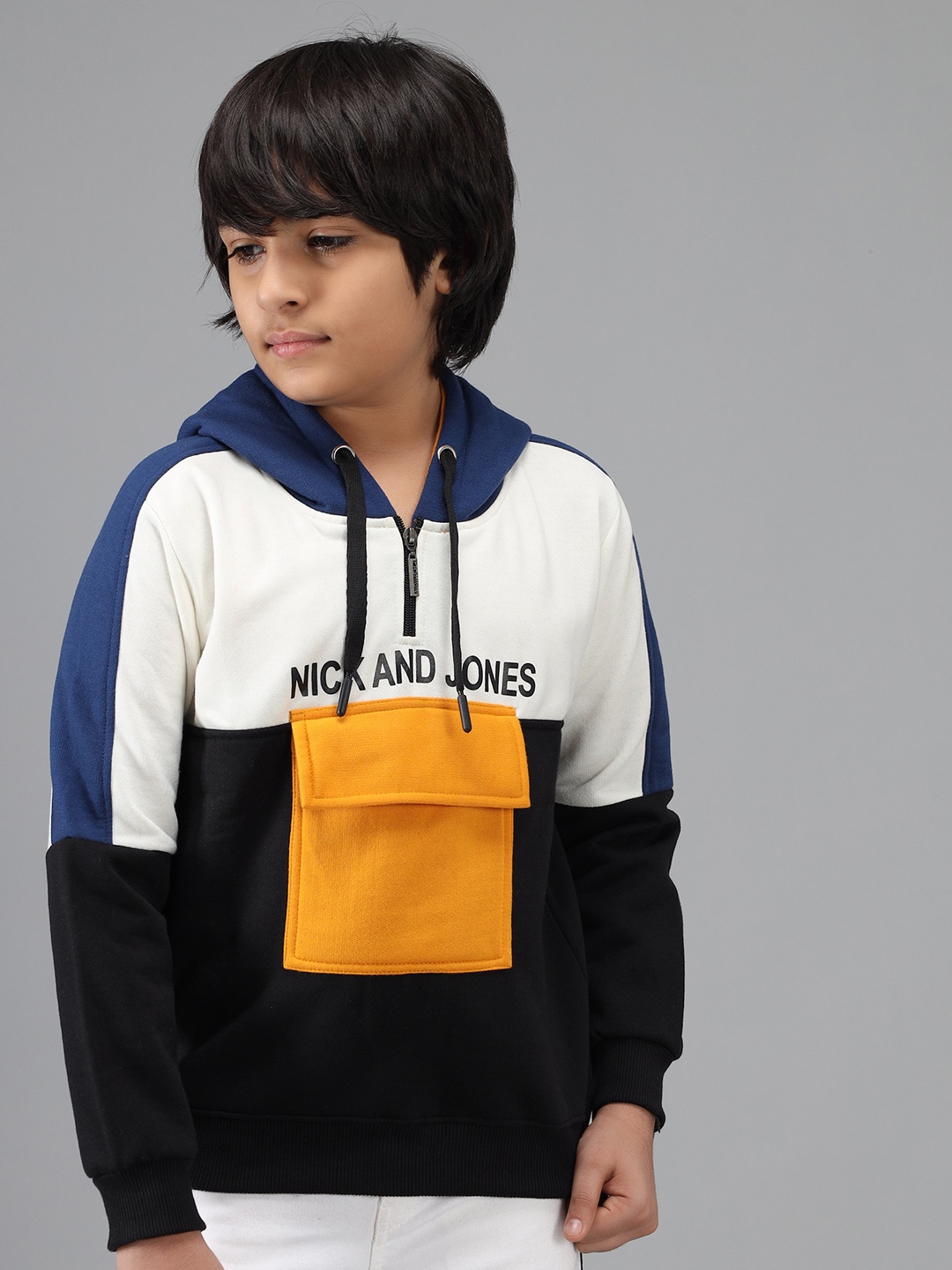 

Nick and Jones Boys White & Black Colourblocked Hooded Sweatshirt