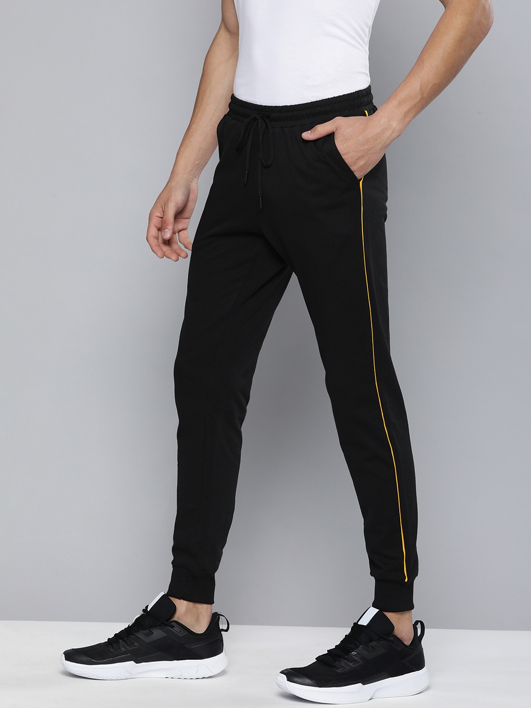 

Mast & Harbour Men Black Side Striped Joggers