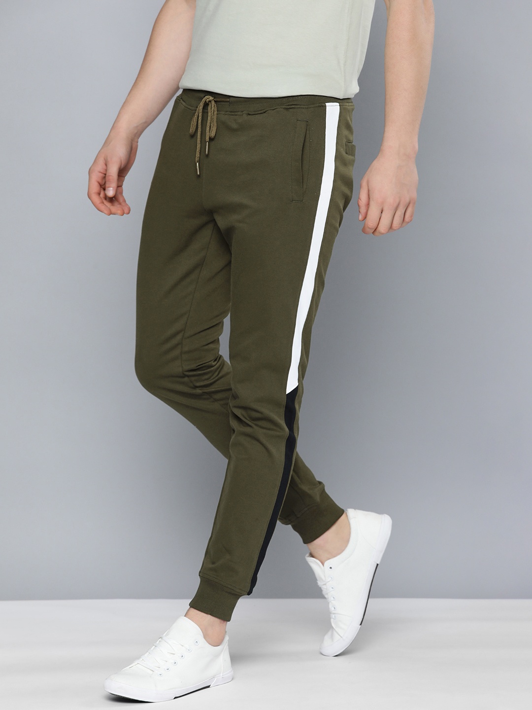 

Mast & Harbour Men Olive Green Side Striped Joggers