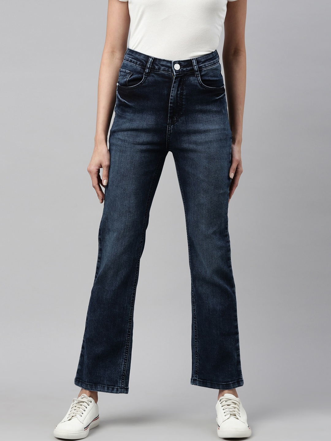 

ZHEIA Women Blue High-Rise Light Fade Stretchable Jeans