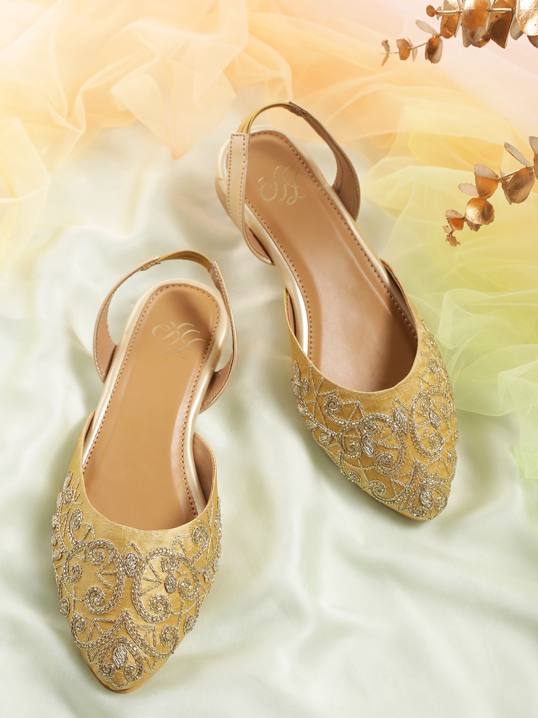 

House of Pataudi Women Gold-Toned Beads Embellished Handcrafted Pointed Toe Flats